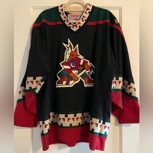 Vintage CCM NHL Phoenix Coyotes Hockey Jersey Size Men's Large